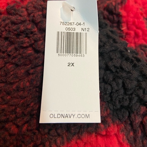 Old Navy Sherpa Quarter Zip Pullover - Picture 5 of 6